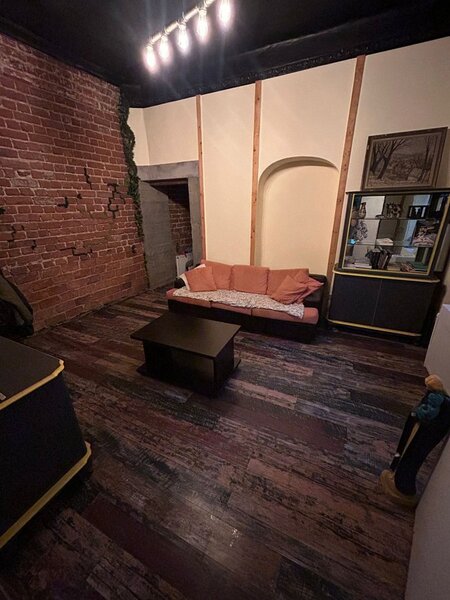 Nerva Traian apartament in vila 3 camere, curte 40mp